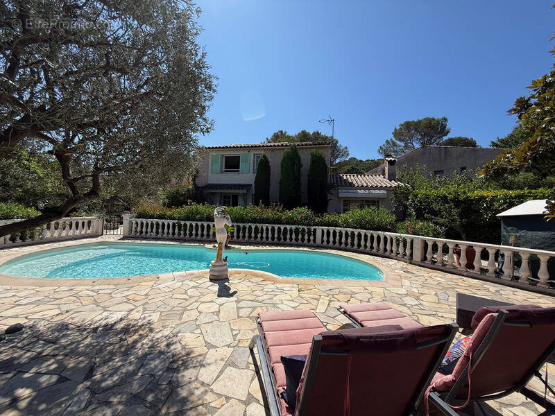 Maison à SAINT-RAPHAEL