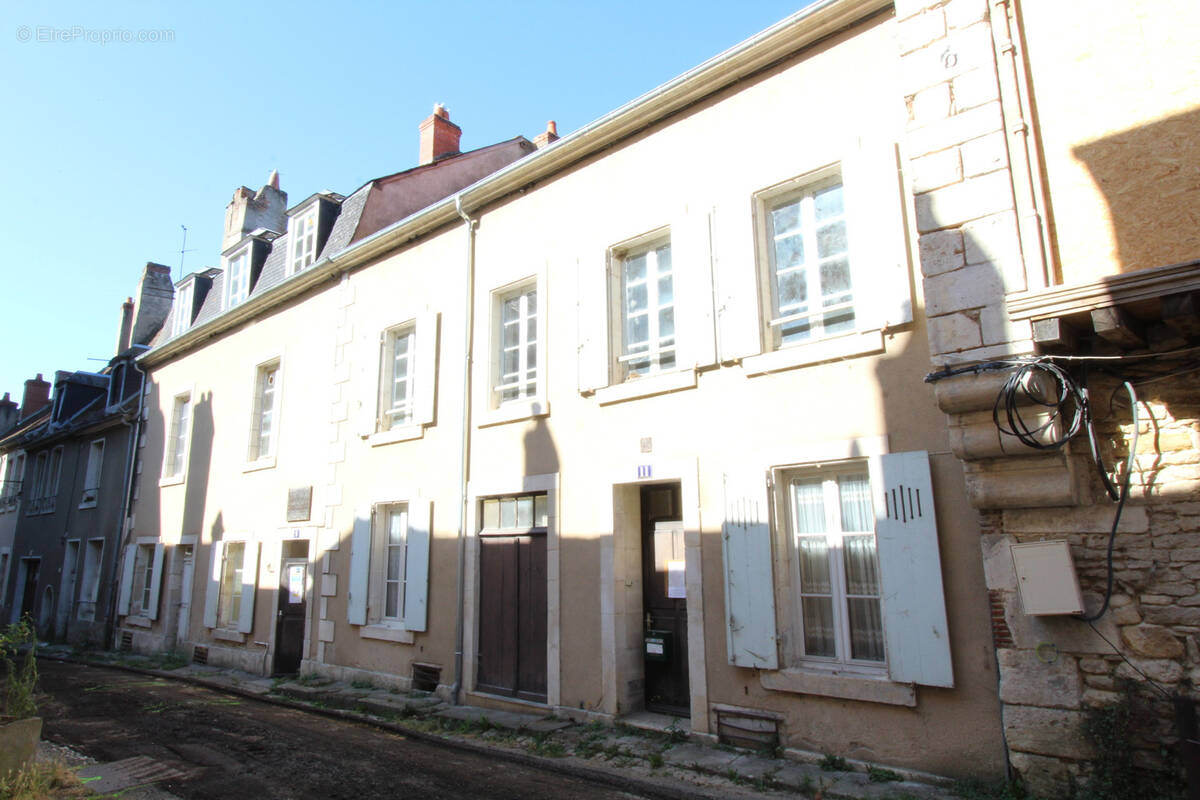 Appartement à LA CHARITE-SUR-LOIRE