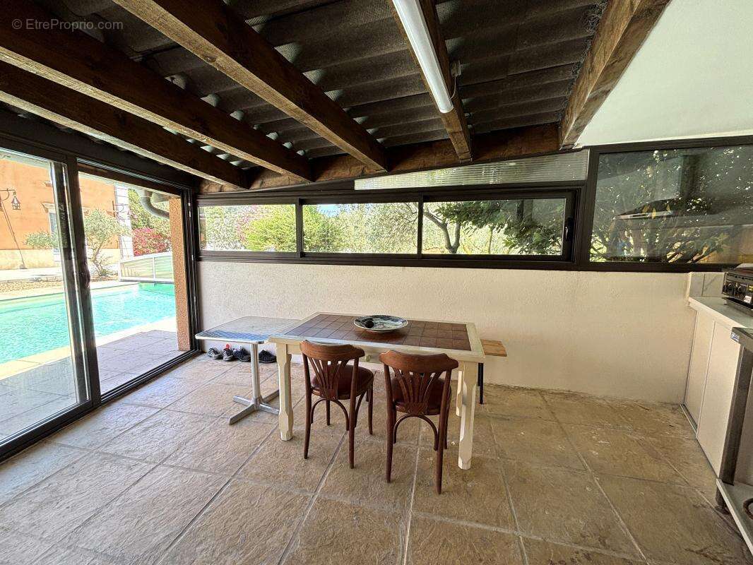 Maison à VILLENEUVE-LES-AVIGNON