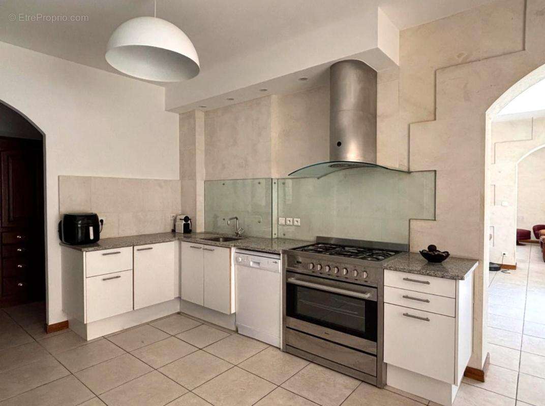 Maison à VILLENEUVE-LES-AVIGNON