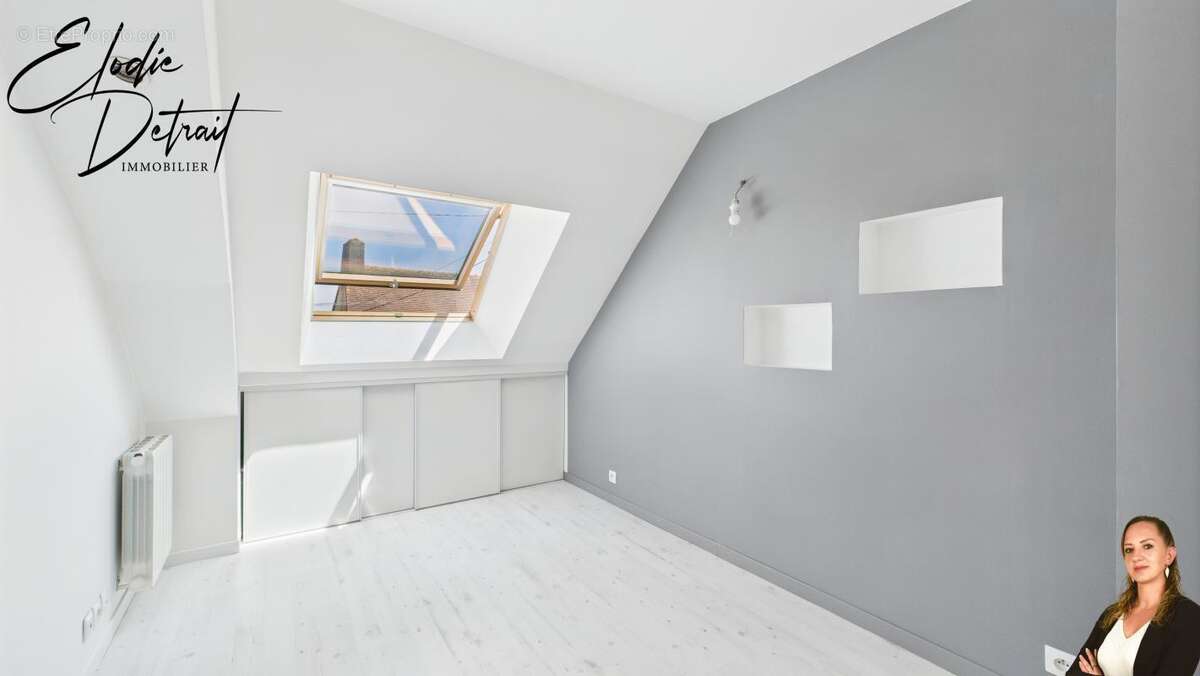 Maison à SAINTE-SABINE-SUR-LONGEVE