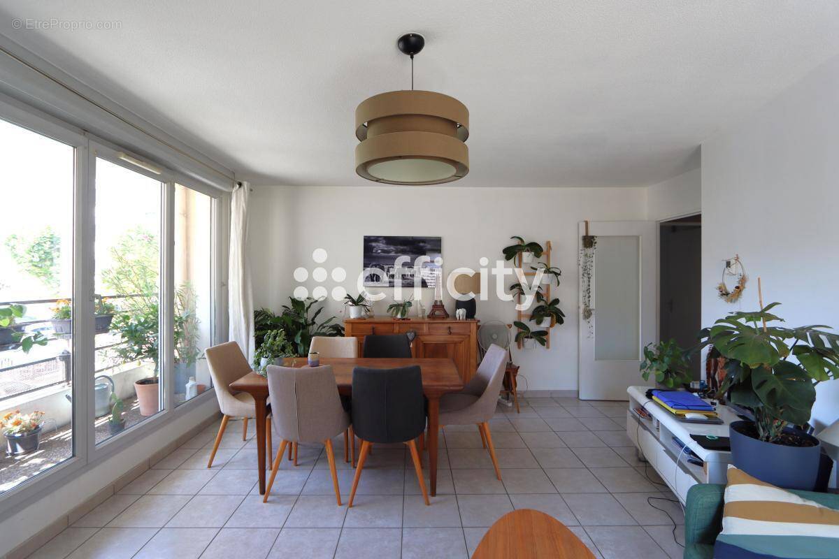 Appartement à LYON-3E