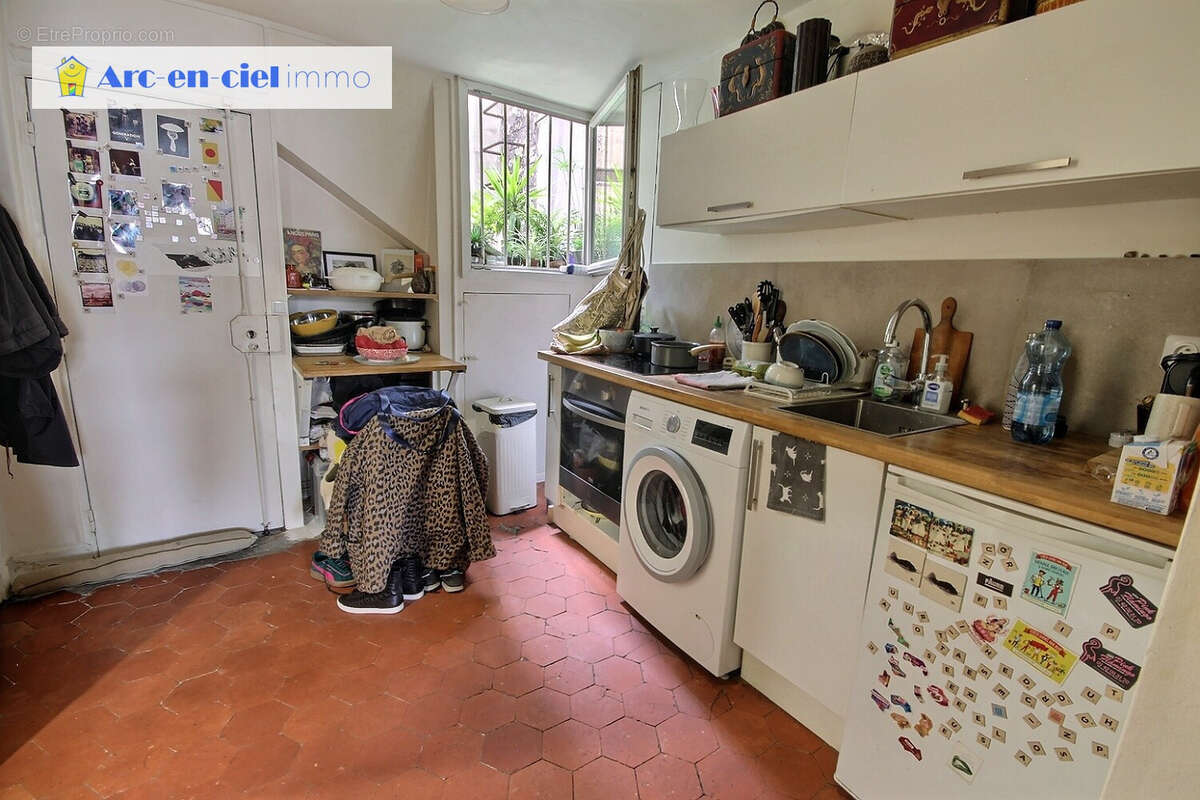 Appartement à PARIS-10E