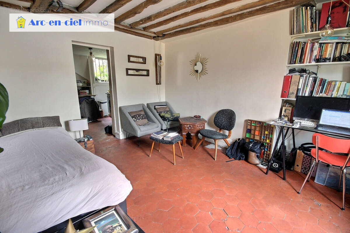 Appartement à PARIS-10E