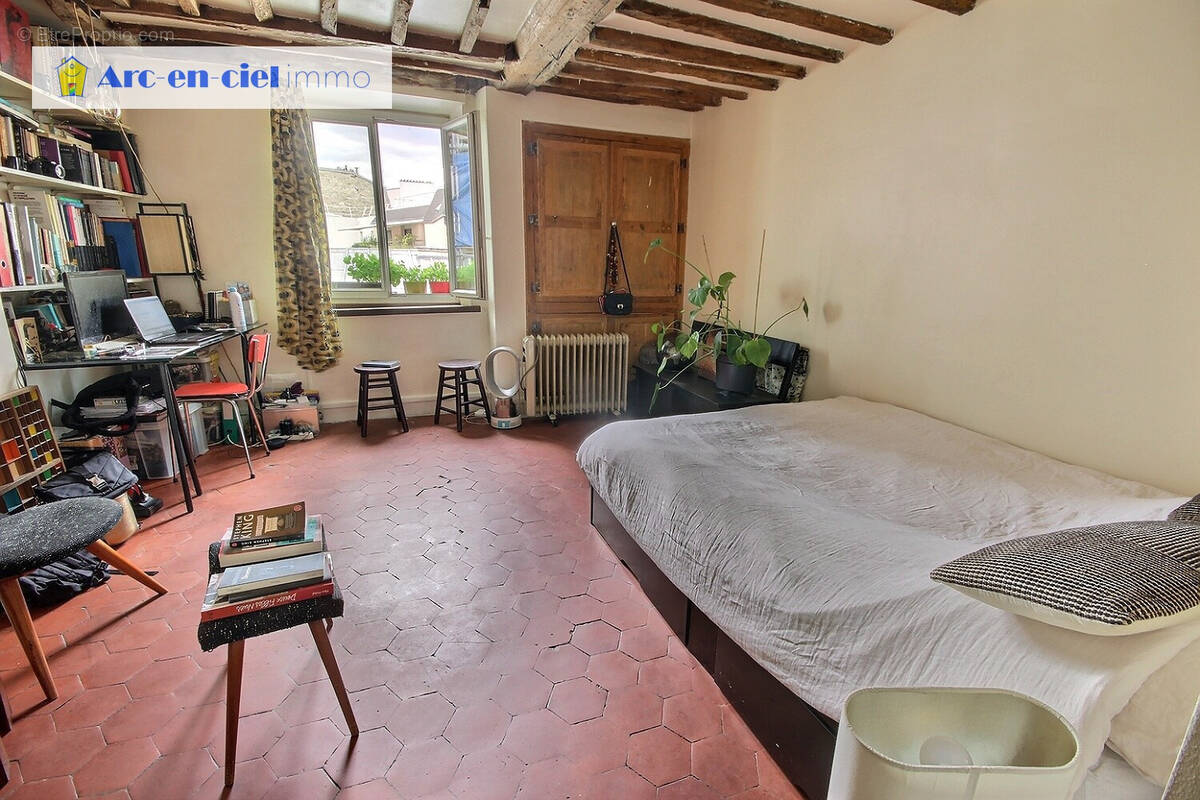Appartement à PARIS-10E