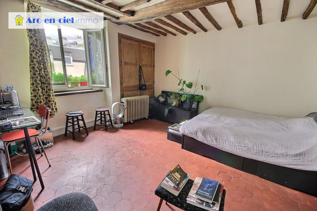 Appartement à PARIS-10E