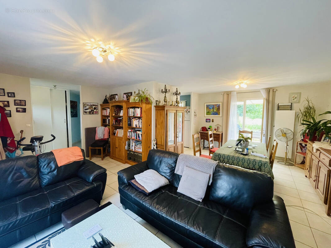 Maison à CHAMADELLE