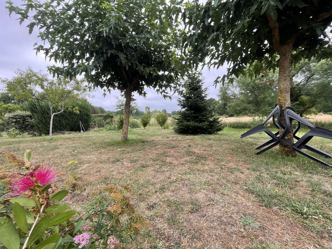 Maison à CHAMADELLE