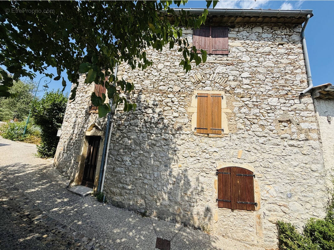 Maison à CORCONNE