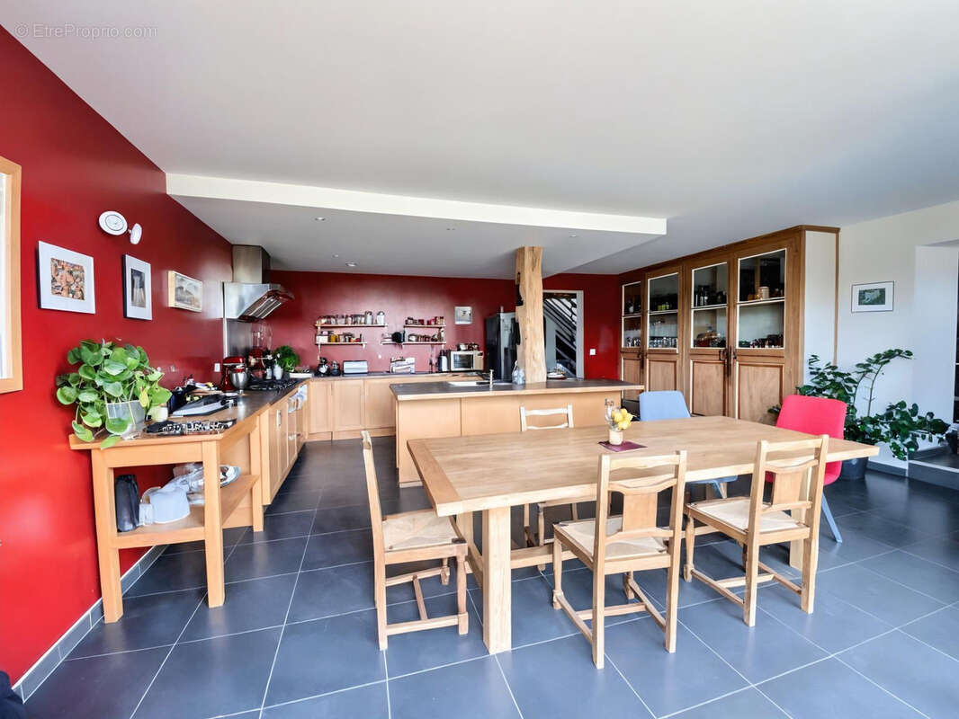 Maison à SALLES-DE-BARBEZIEUX