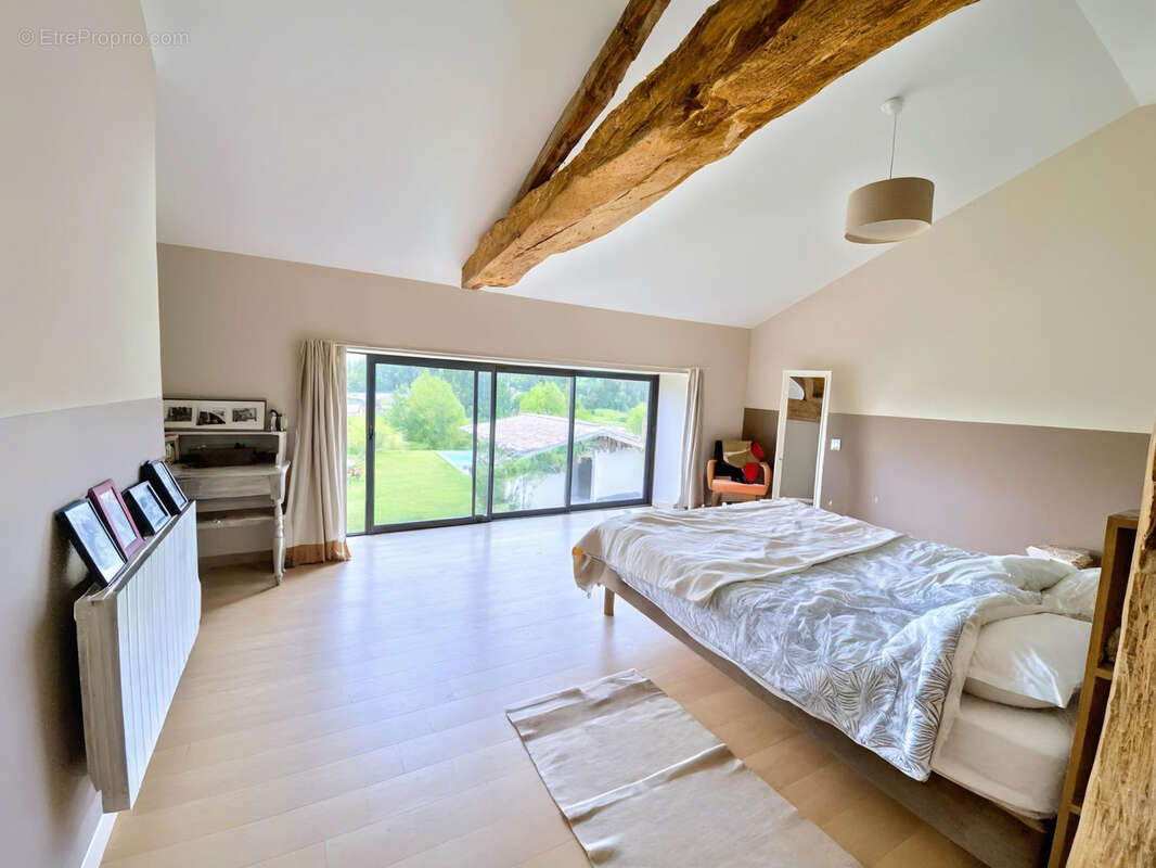 Maison à SALLES-DE-BARBEZIEUX