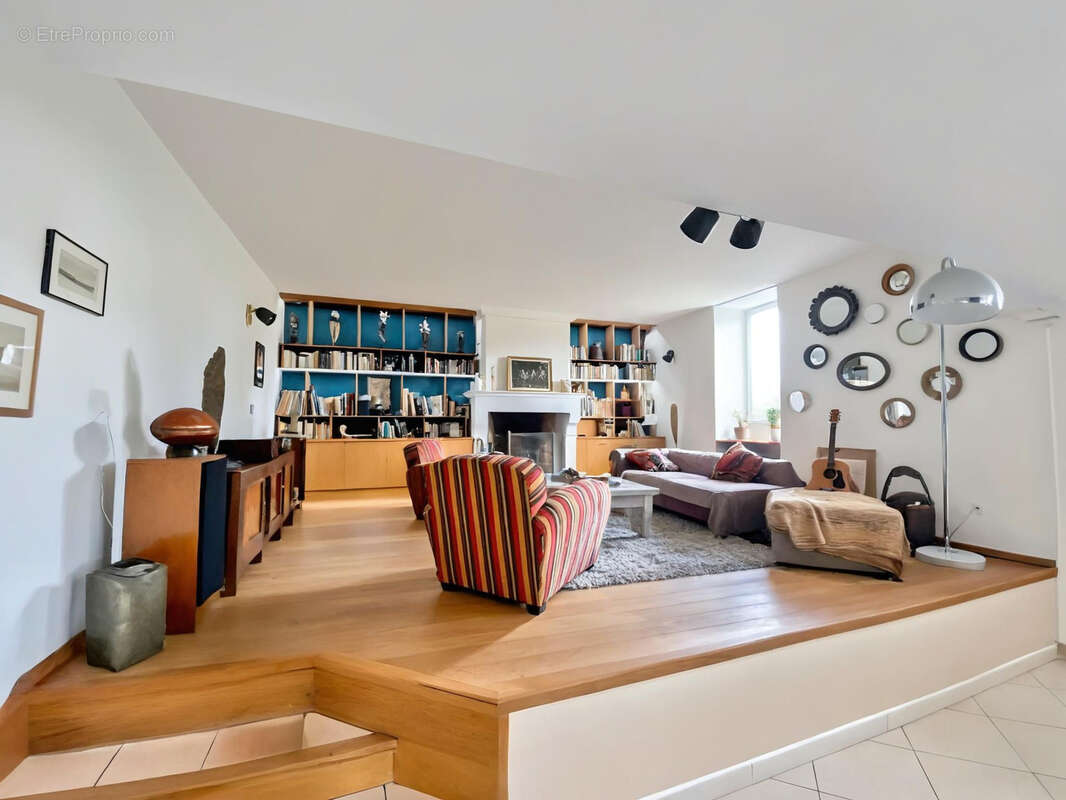 Maison à SALLES-DE-BARBEZIEUX