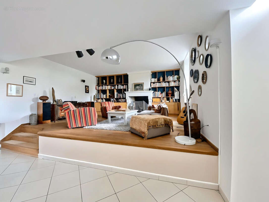 Maison à SALLES-DE-BARBEZIEUX