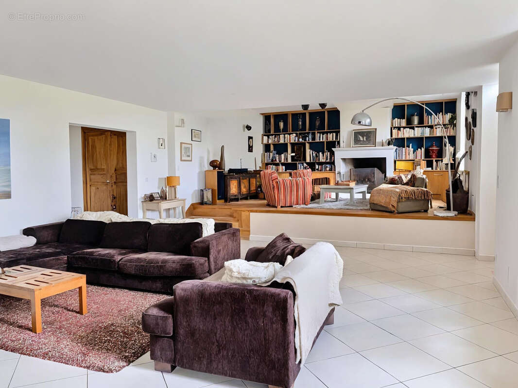 Maison à SALLES-DE-BARBEZIEUX