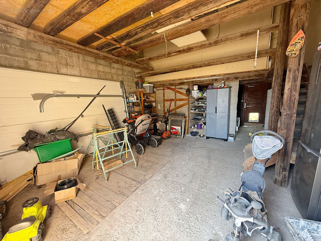 Maison à SAINTE-CECILE-LES-VIGNES