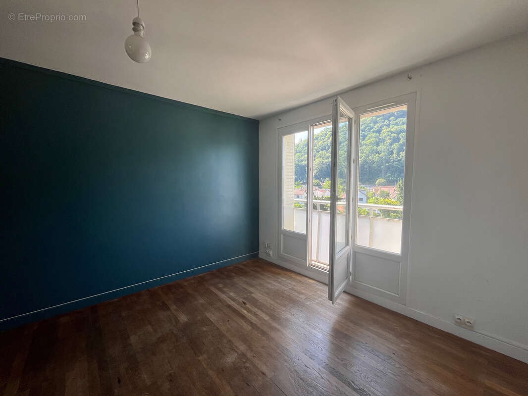 Appartement à GIERES