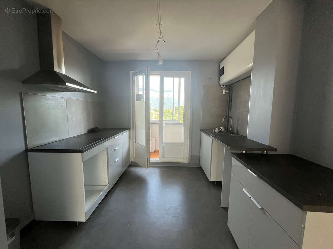 Appartement à GIERES