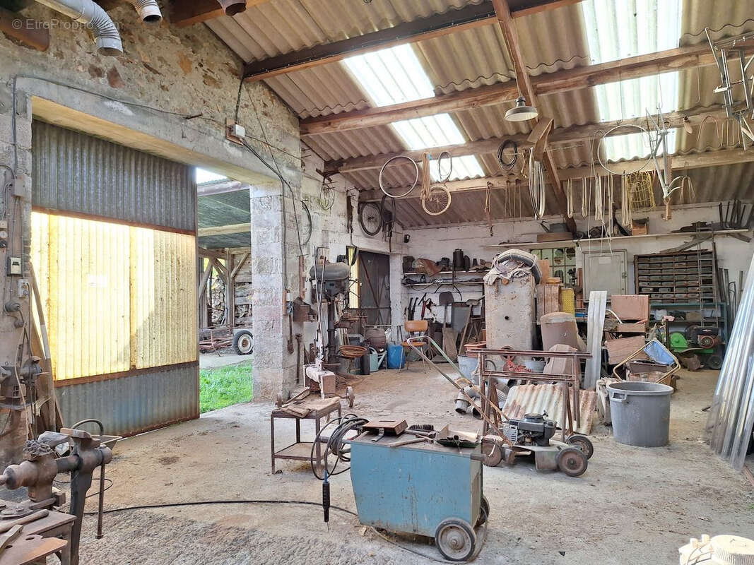 Maison à BOURNEZEAU