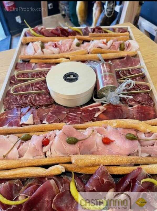 Commerce à CASTRIES