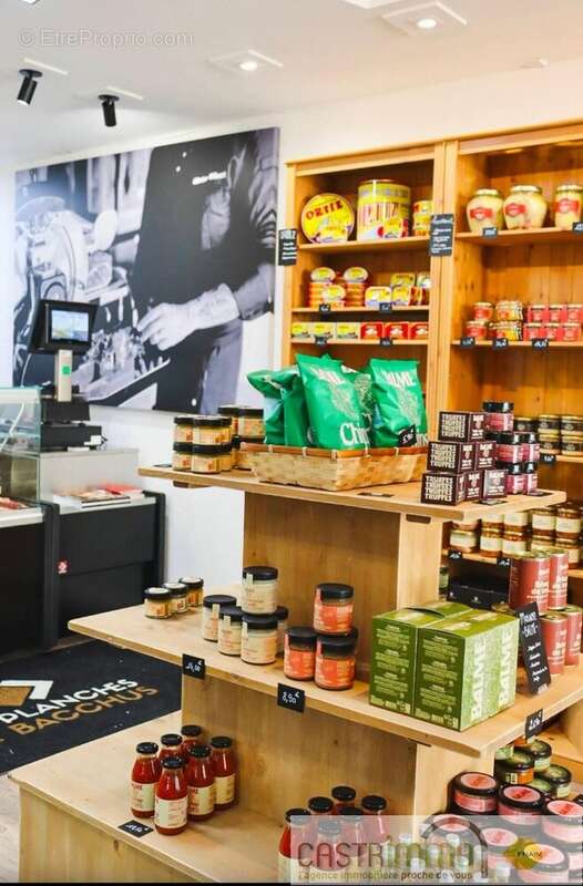 Commerce à CASTRIES