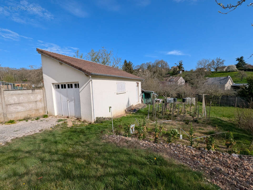 Maison à CLOYES-SUR-LE-LOIR