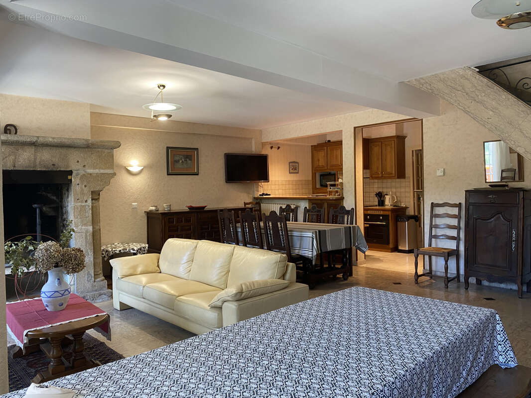 Maison à BEAULIEU-SUR-DORDOGNE