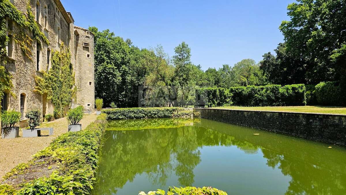 Appartement à LAUDUN-L&#039;ARDOISE