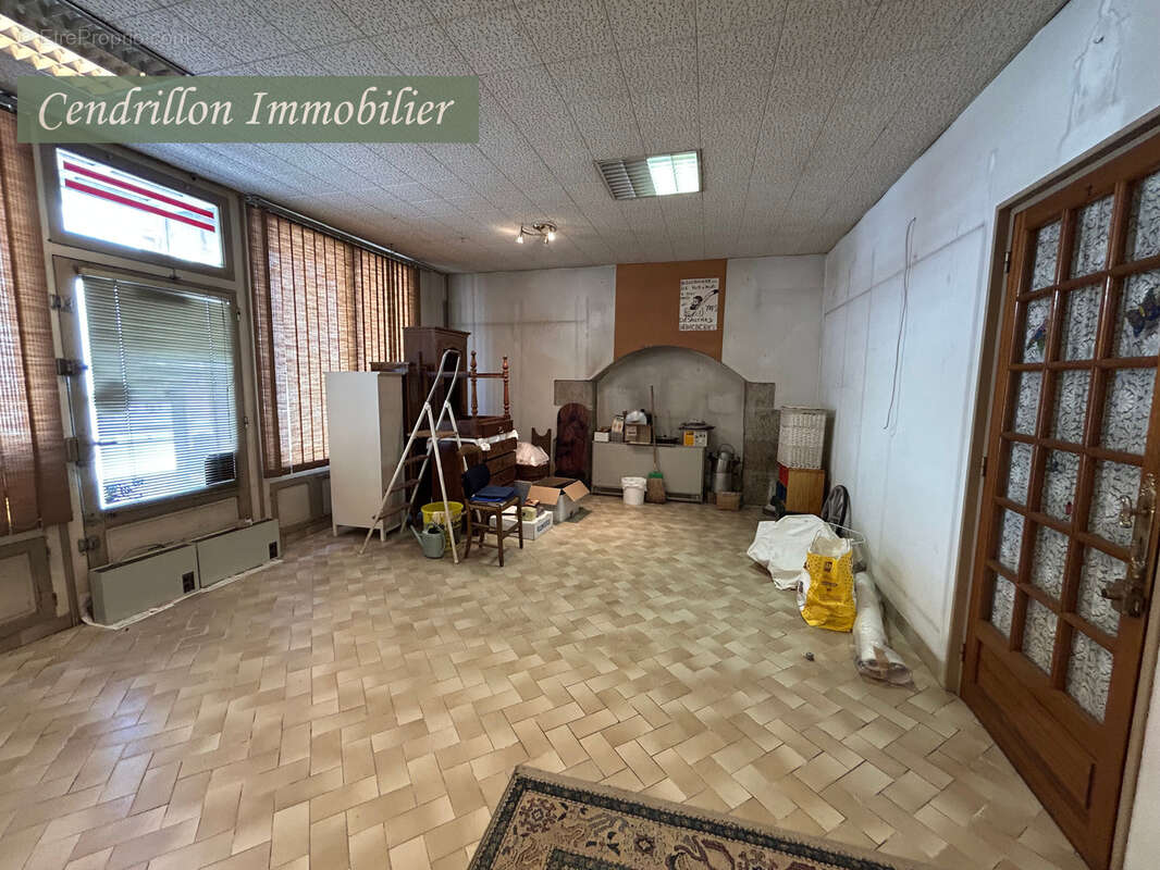 Maison à SAUVIAT-SUR-VIGE