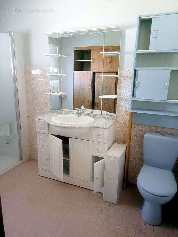 Maison à ARTIGNOSC-SUR-VERDON