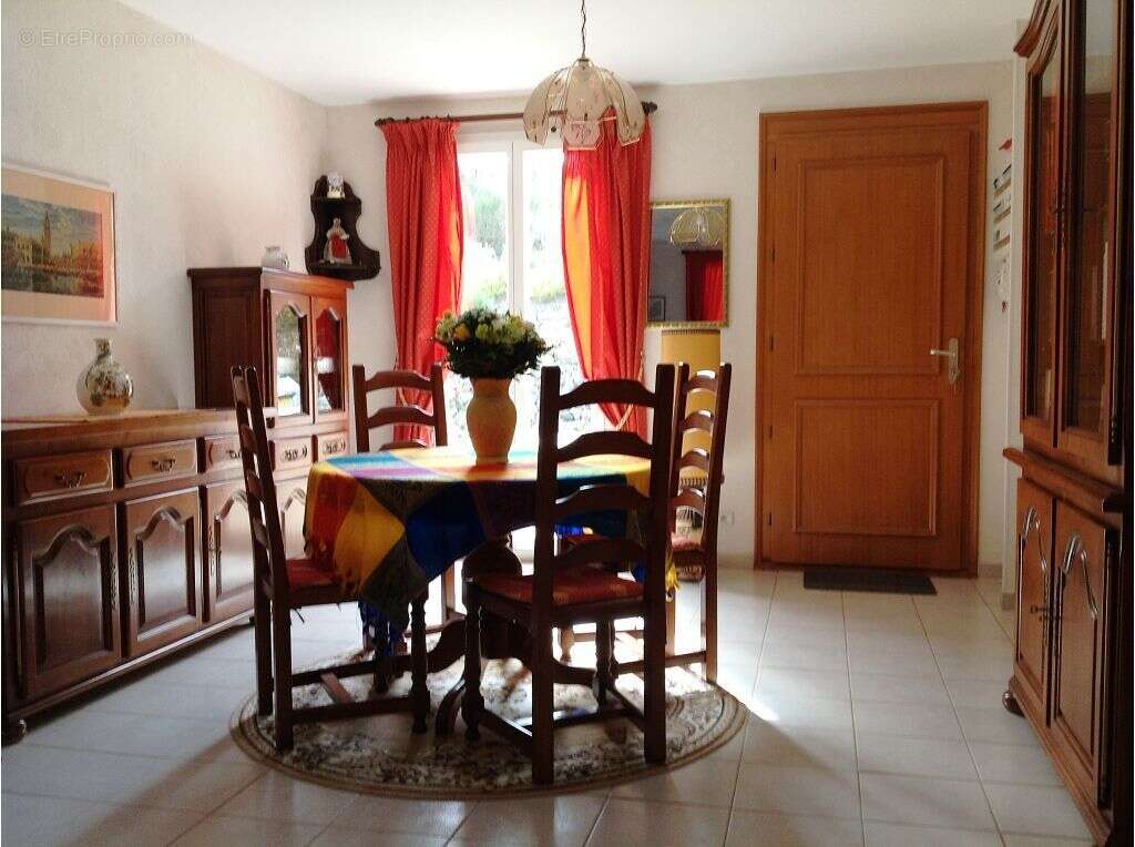 Maison à BAUDINARD-SUR-VERDON