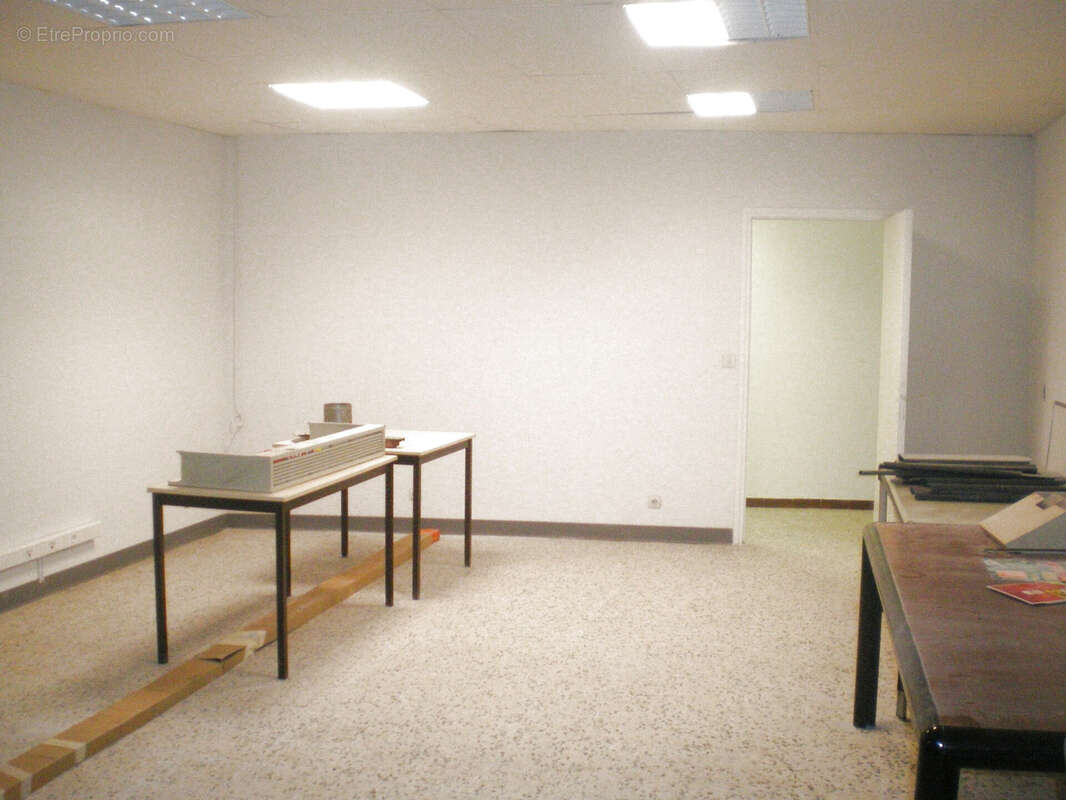 Commerce à PONT-SAINT-ESPRIT