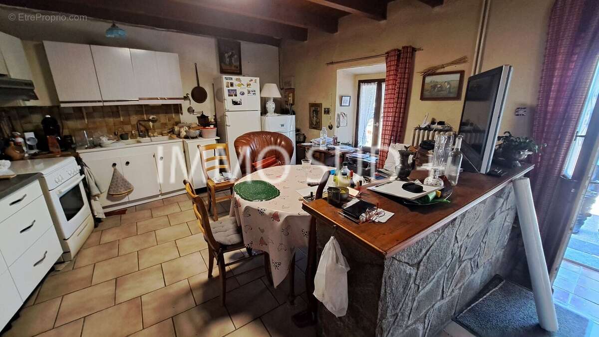 Maison à SAINT-AREY