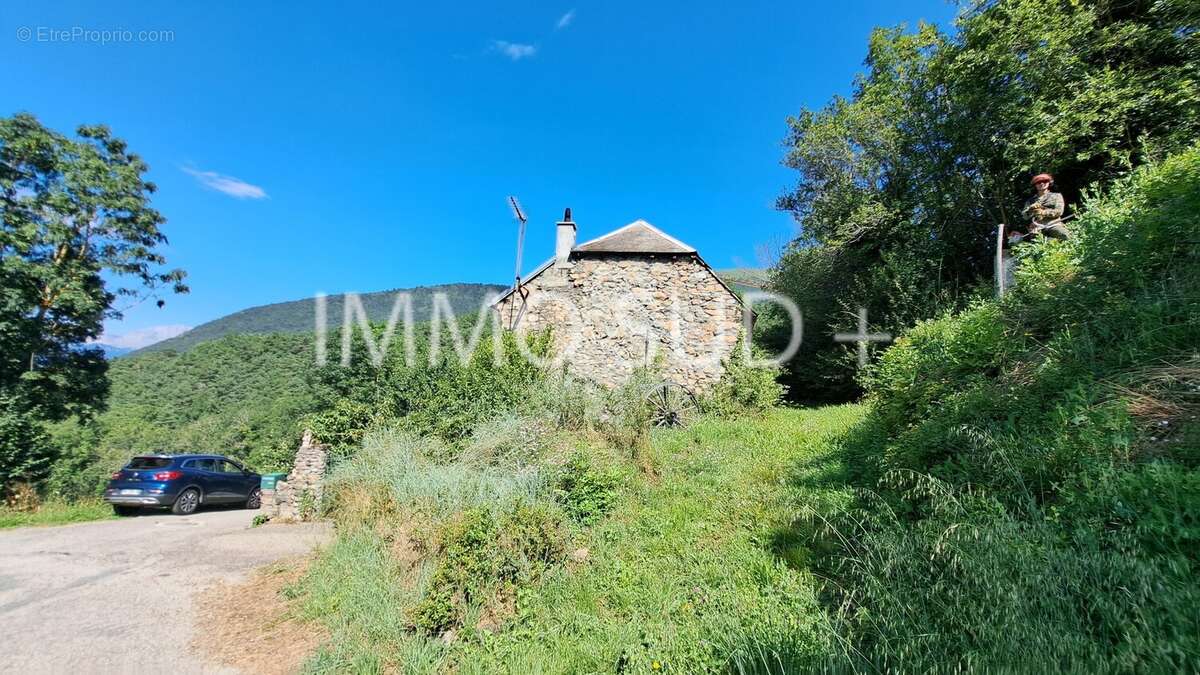 Maison à SAINT-AREY