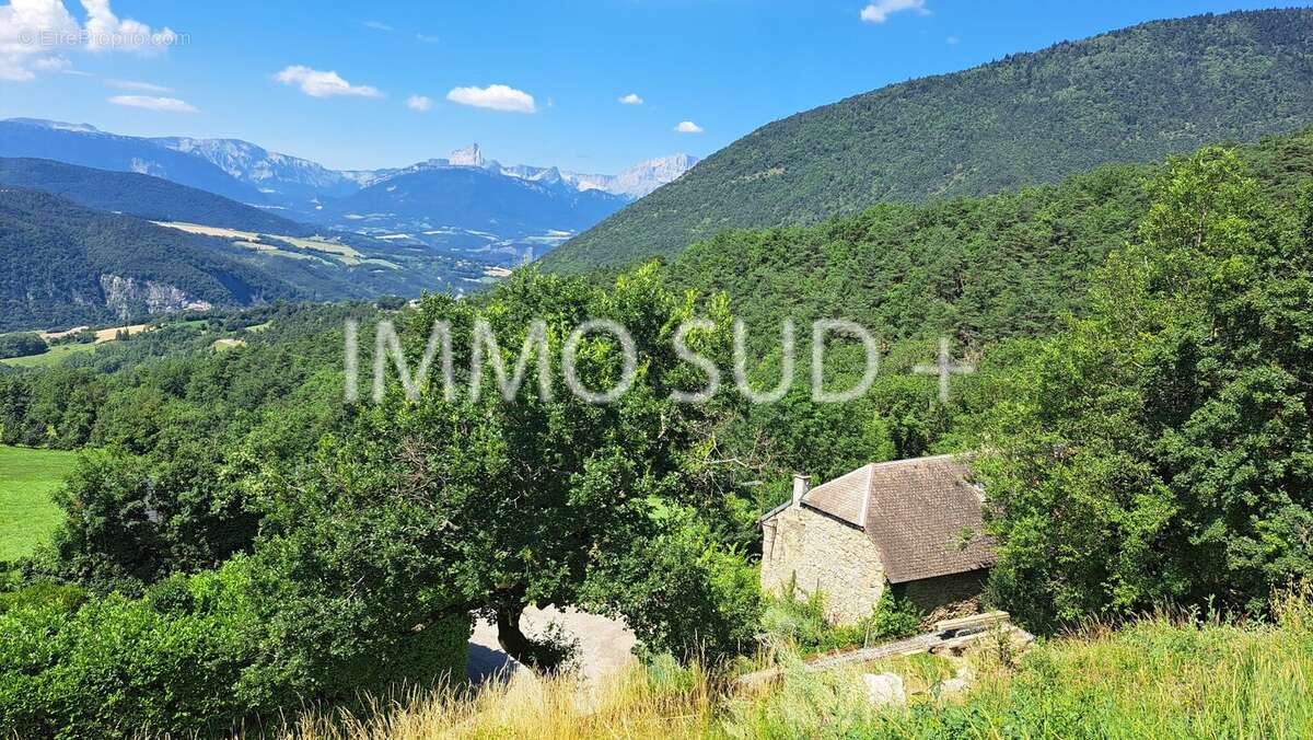 Maison à SAINT-AREY