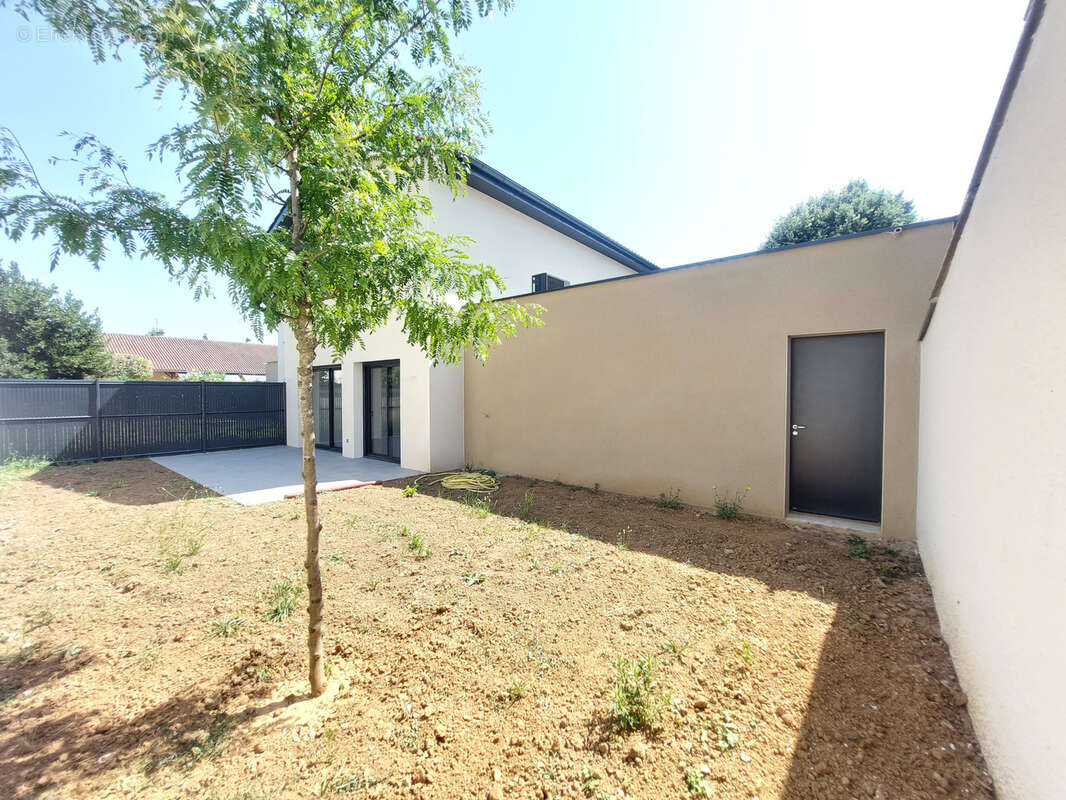 Maison à VILLEFRANCHE-SUR-SAONE