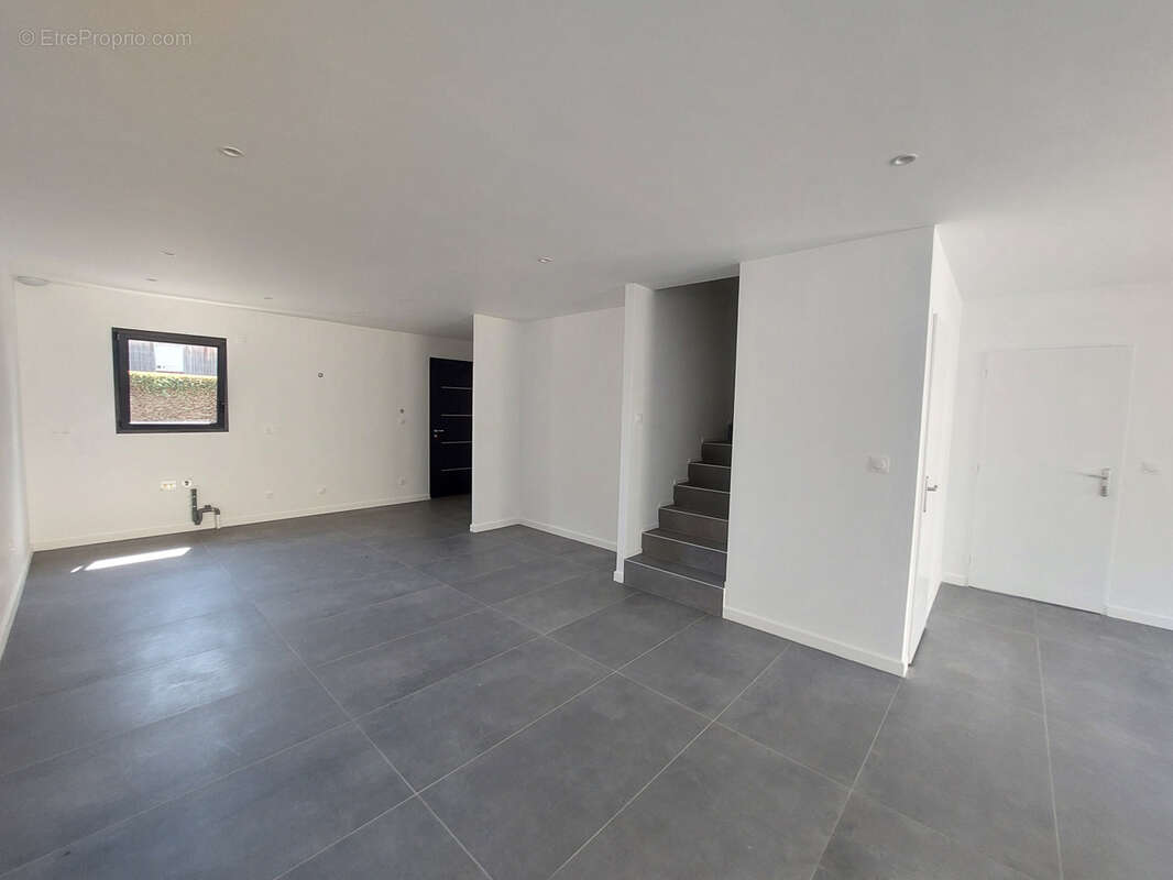 Maison à VILLEFRANCHE-SUR-SAONE