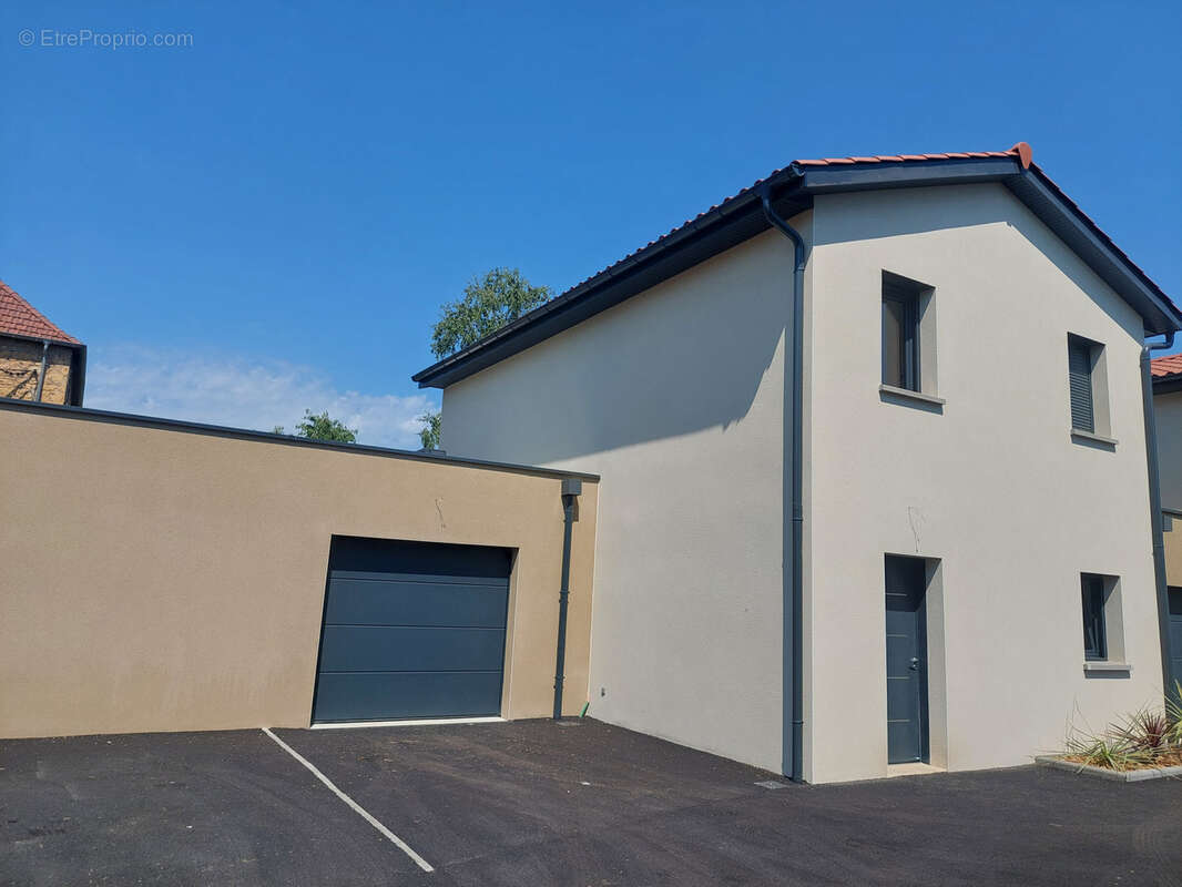 Maison à VILLEFRANCHE-SUR-SAONE