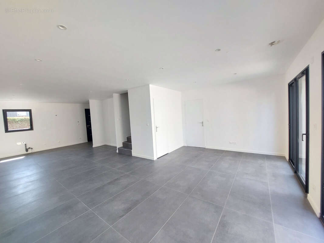 Maison à VILLEFRANCHE-SUR-SAONE