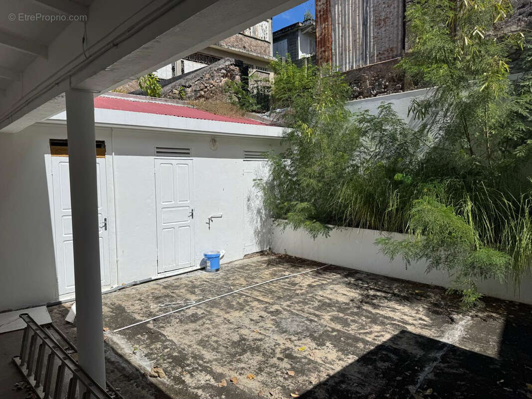 Maison à BASSE-TERRE