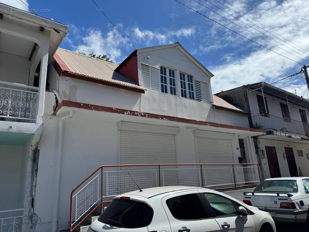 Maison à BASSE-TERRE