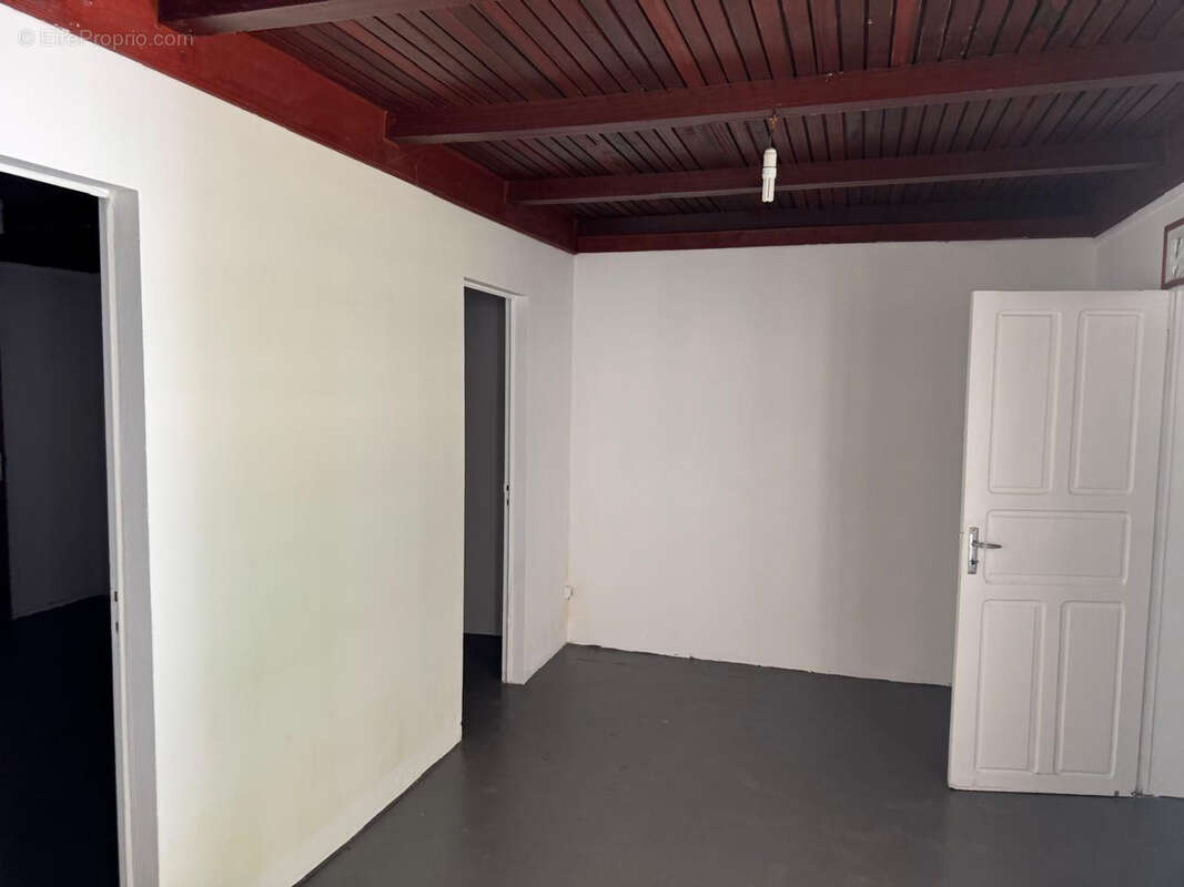 Maison à BASSE-TERRE