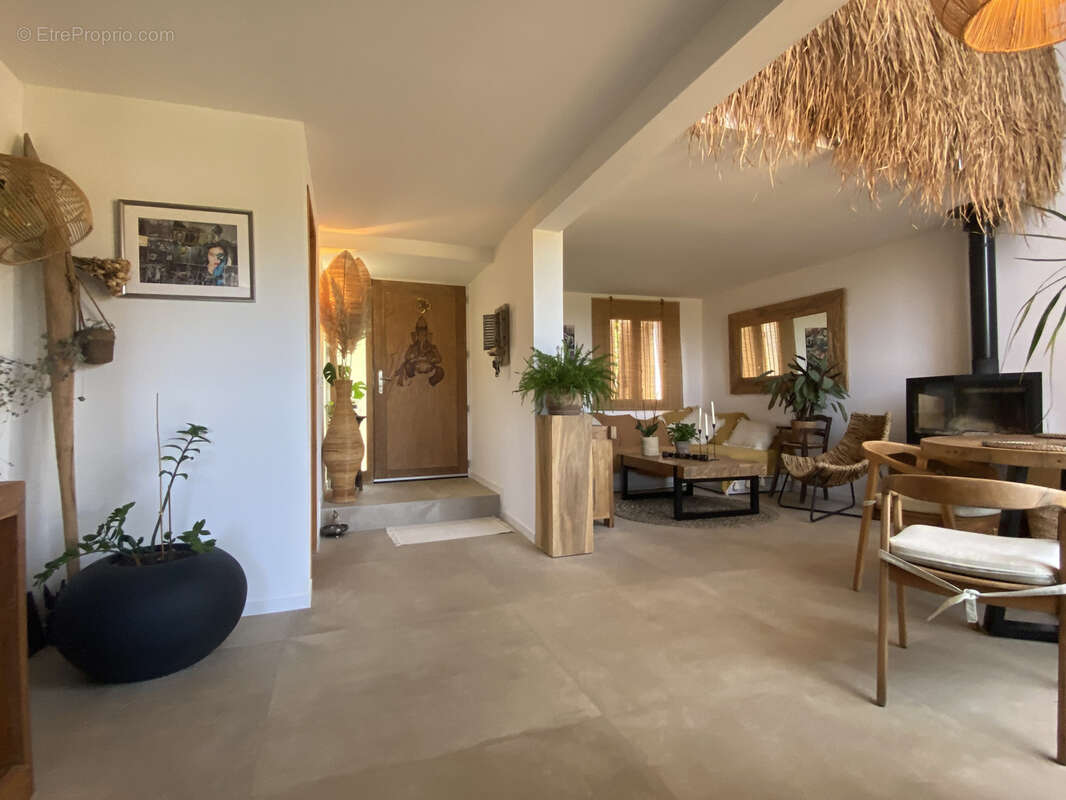 Maison à LA LONDE-LES-MAURES