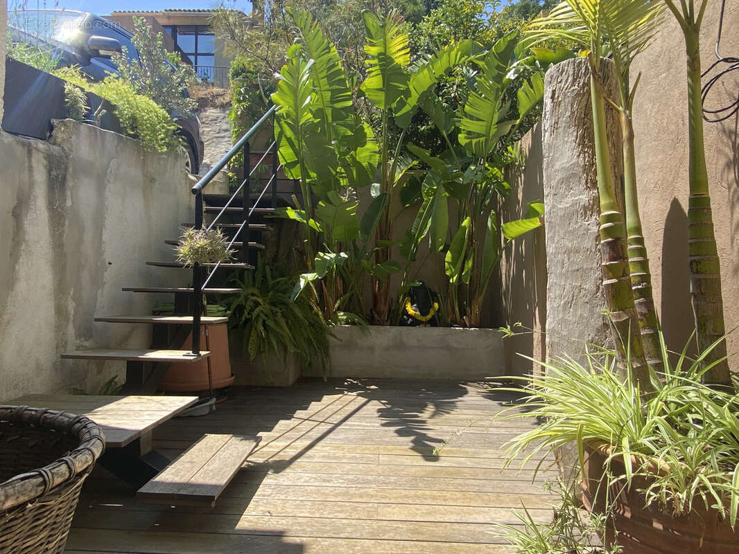 Maison à LA LONDE-LES-MAURES