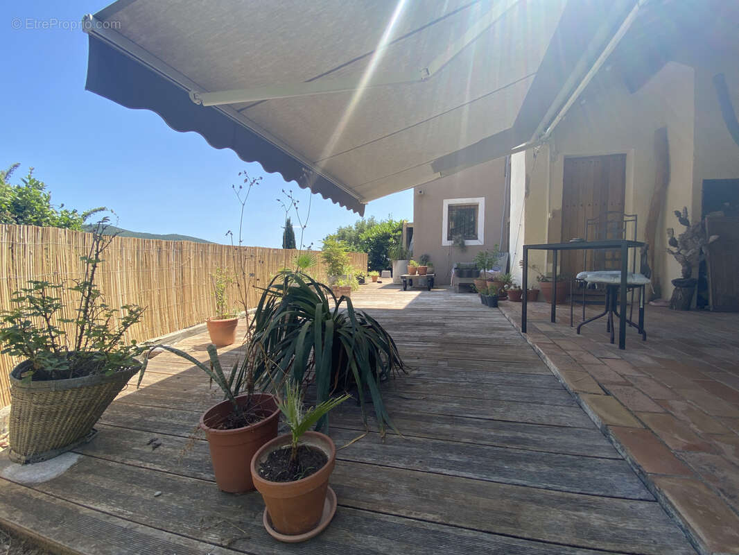 Maison à LA LONDE-LES-MAURES