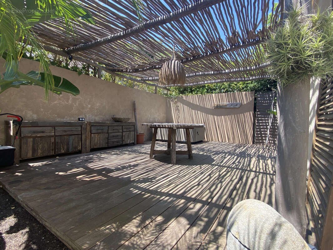 Maison à LA LONDE-LES-MAURES