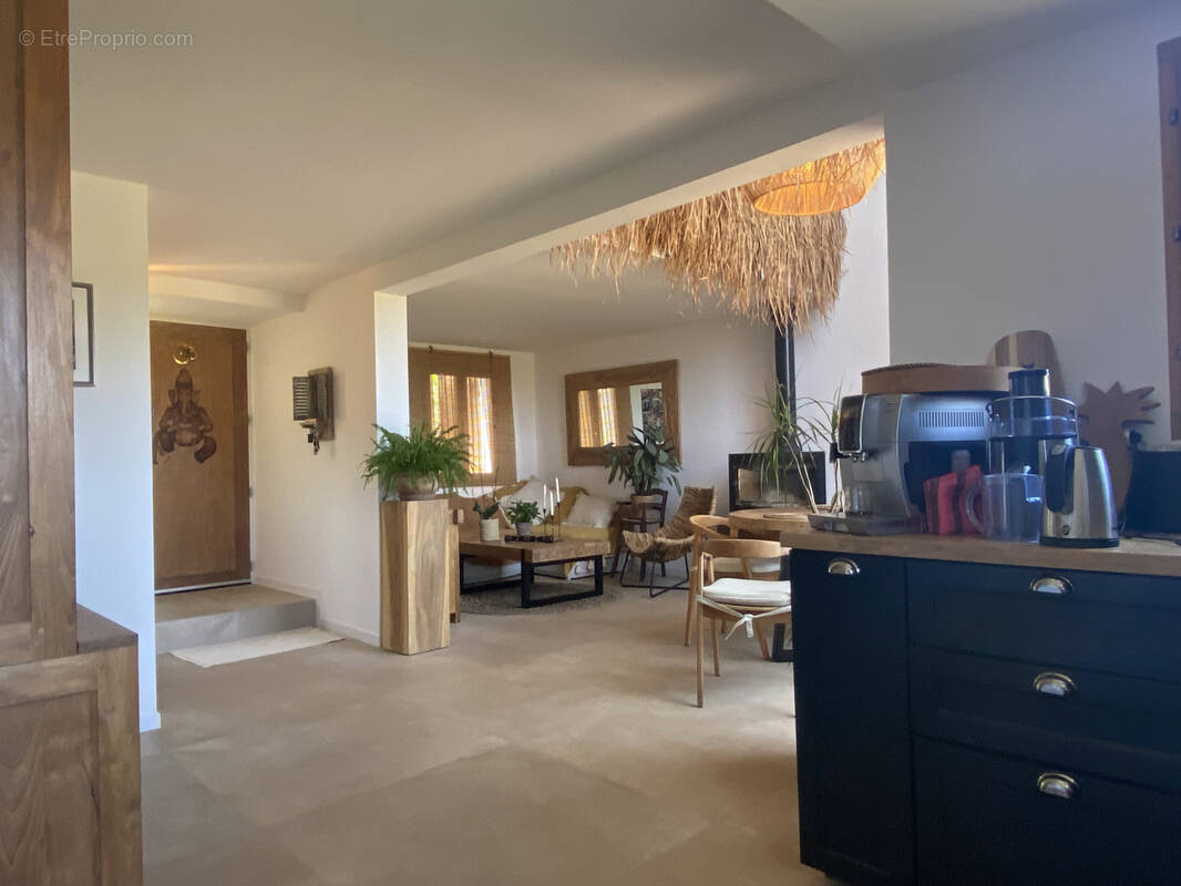 Maison à LA LONDE-LES-MAURES