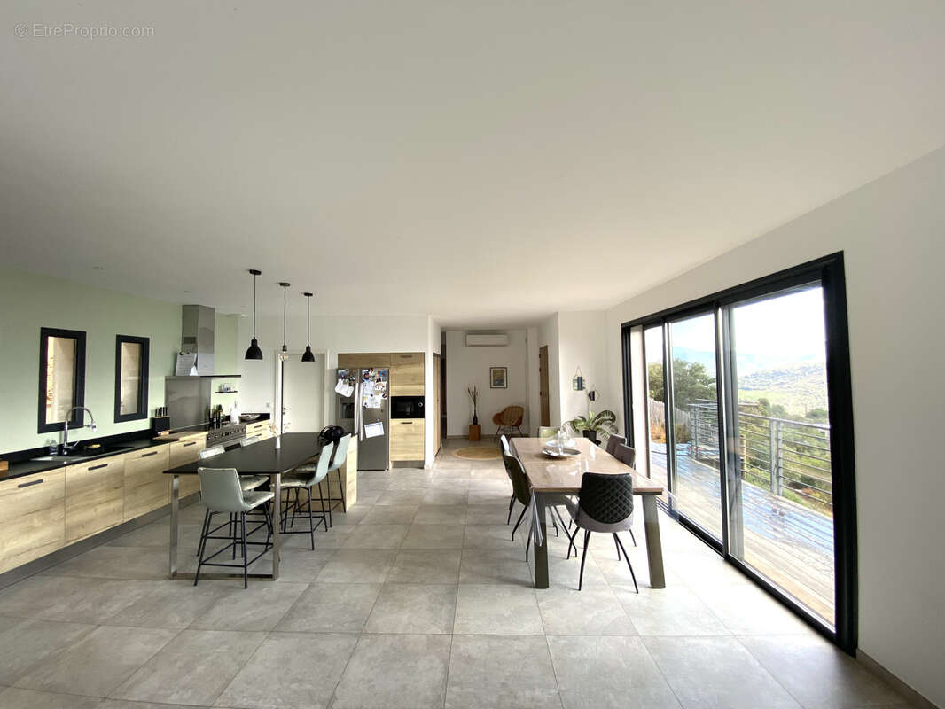 Maison à CANAVAGGIA