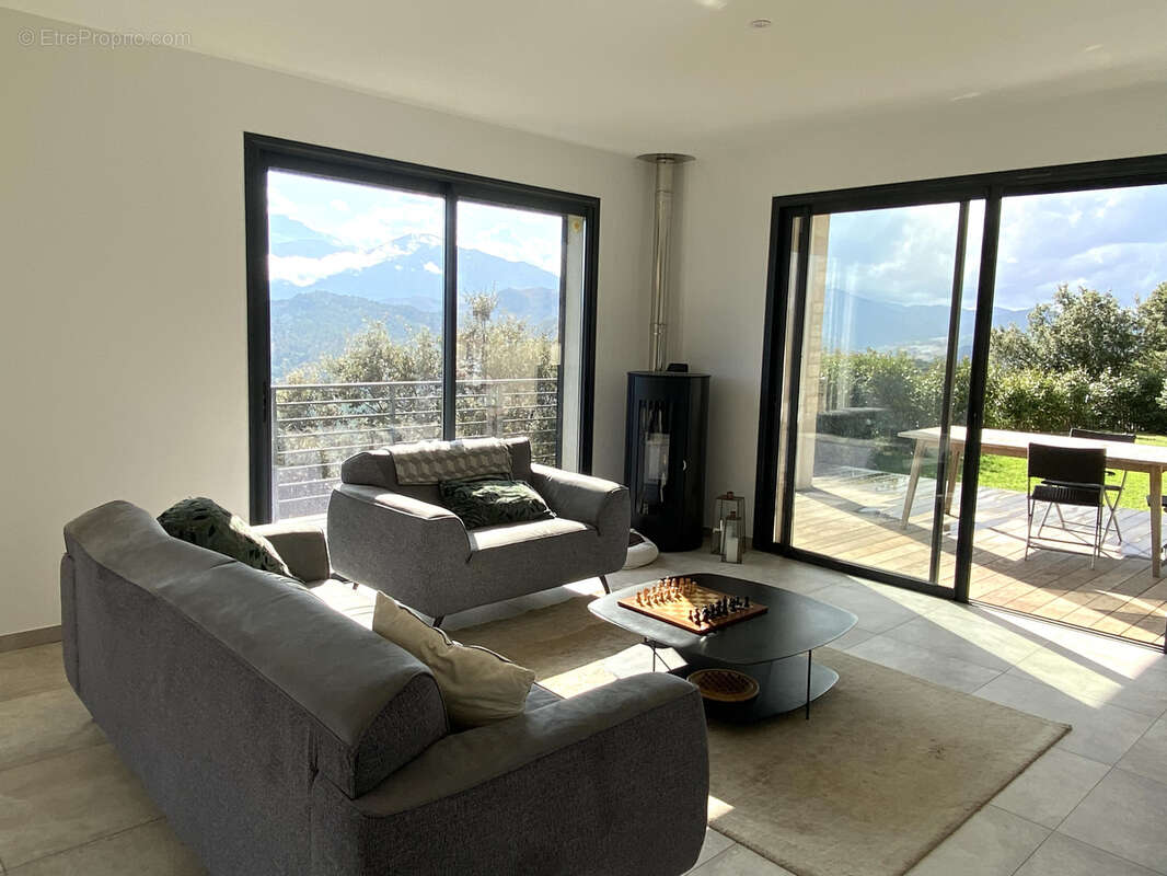 Maison à CANAVAGGIA