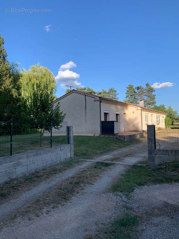 Maison à LABRUGUIERE