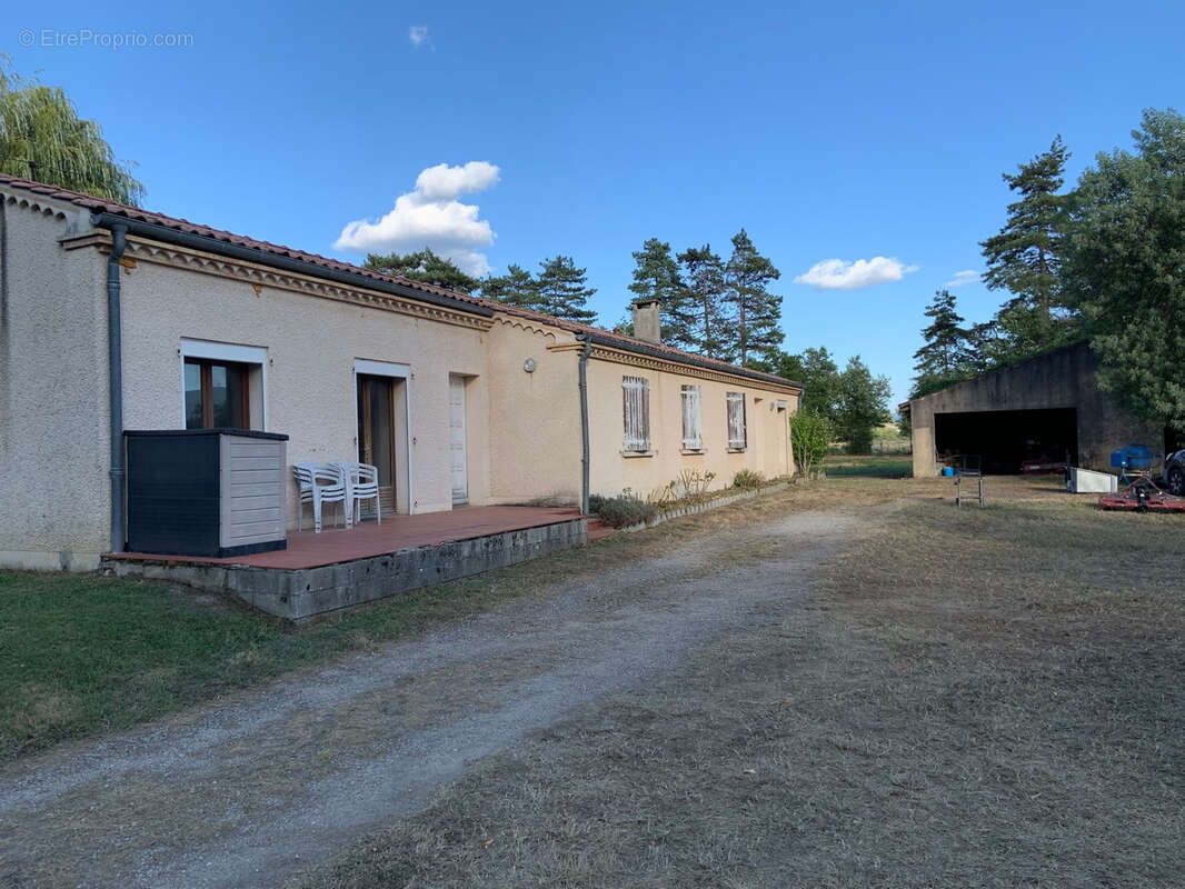 Maison à LABRUGUIERE